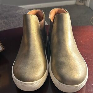 Coconuts by Matisse Gold Slip-On Ankle Boots, Sz 7.5